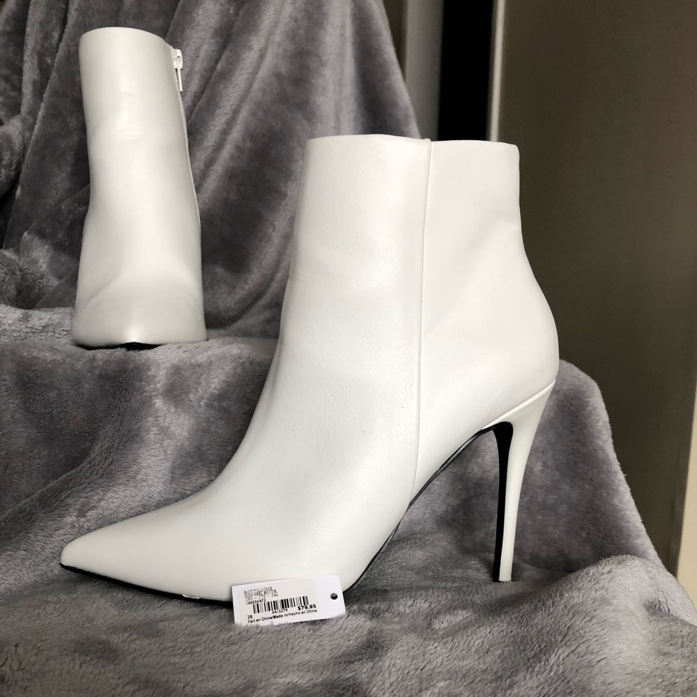 White pu leather stiletto booties by DYNAMITE